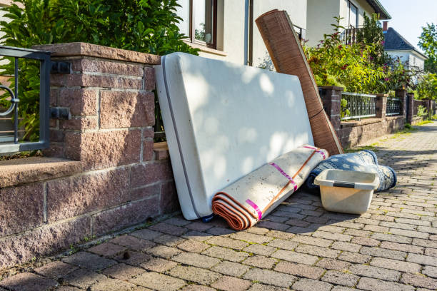 Best Attic Cleanout Services  in Lisbon, IA